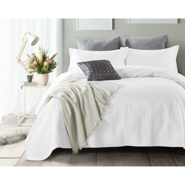 Wayfair bedspreads deals